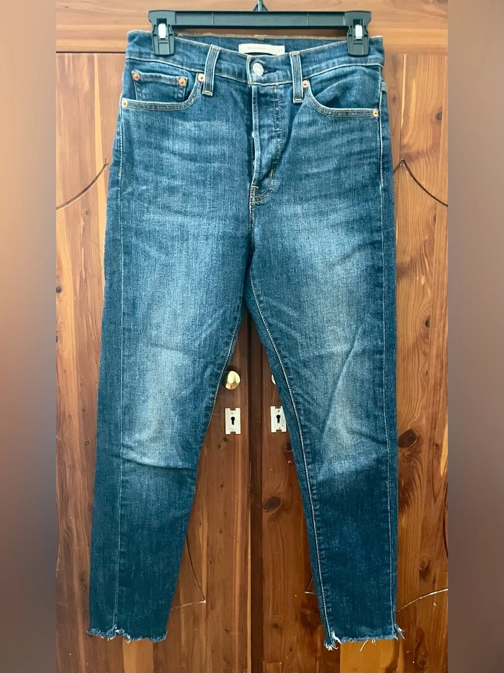 Vintage Levi’s Women’s Wedgie Skinny Button-Fly Medium Wash Jeans Size 27 - Picture 1 of 5